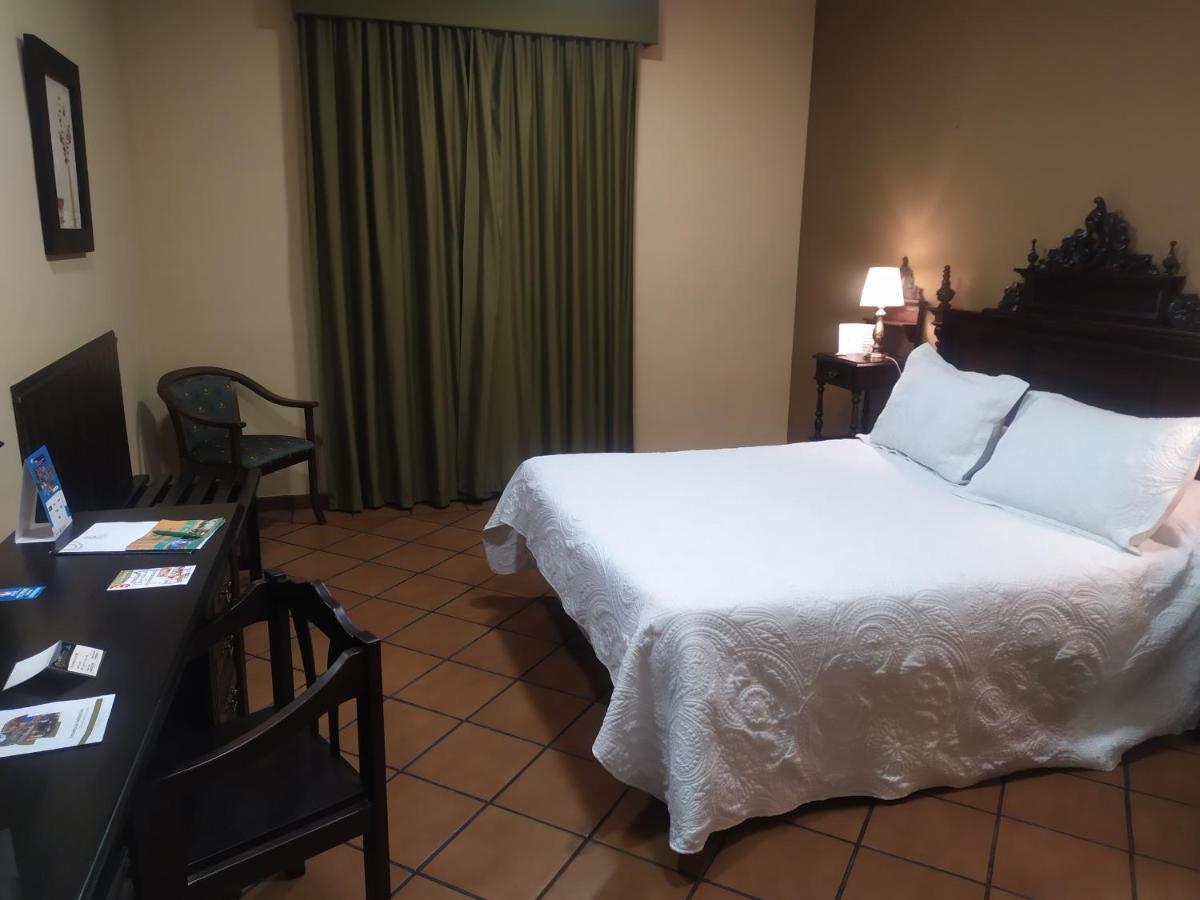 Los Bronces Lucena Exterior photo